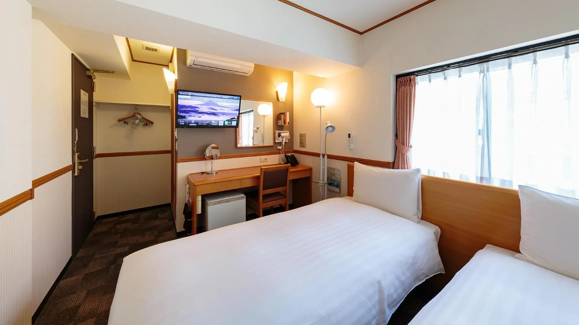 Toyoko Inn Tokyo Tozai-Sen Nishi-Kasai Hotel